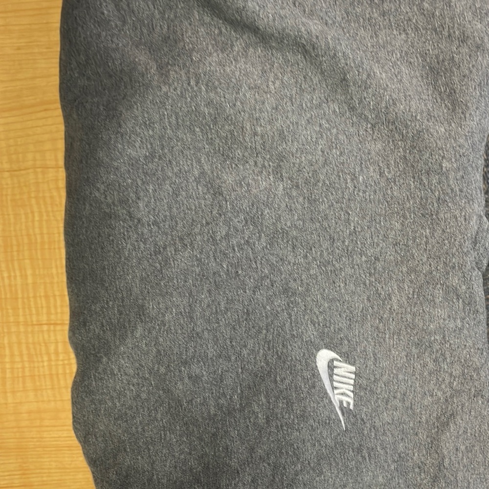 COPY - NIKE HOODIE MENS SMALL